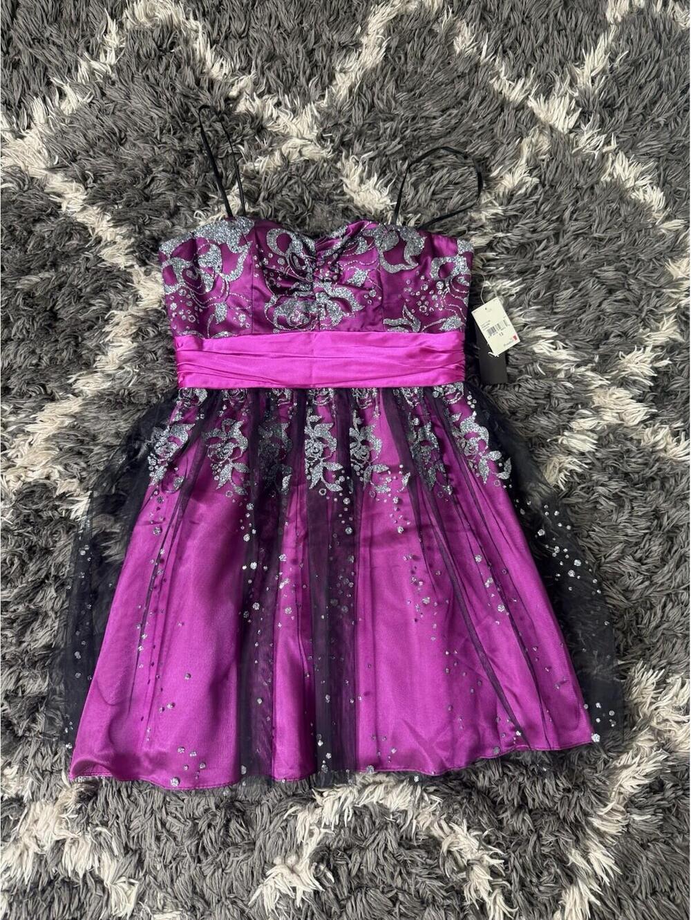 MXI Juniors Special Occasion Dress Women’s Size 13 Fuchsia Pink Brand New NWT